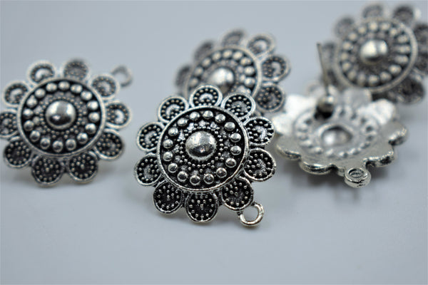 Beautiful Ethenic Design Silver Oxidised Ear Stud With Fine Detailing (100 gm)