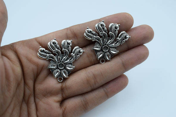 Beautiful Design Silver Oxidised Ear Stud With Fine Detailing (100 gm)