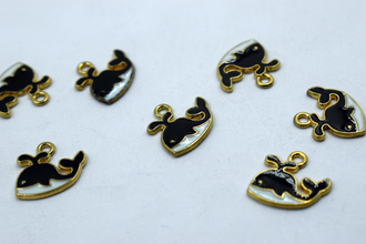 Black And White Cute Whale Enamel Charm (10 PCs)