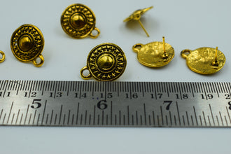 Rpund Golden Oxidised Ear Stud (100 gm)
