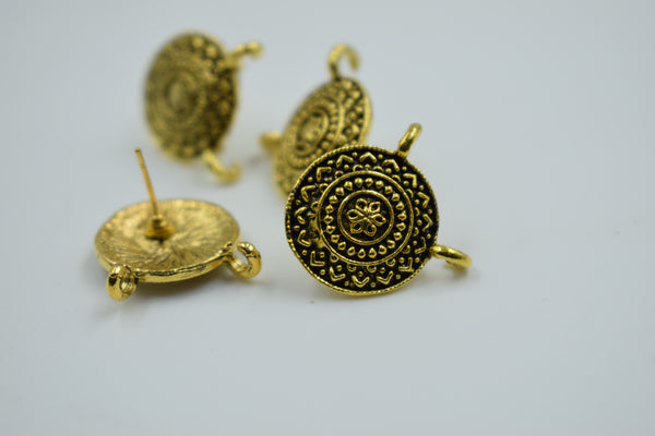 Round Golden Oxidised Ear Stud With Fine Carving (100 gm)