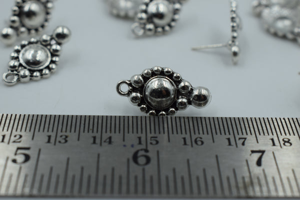 Round Silver Oxidised Ear Stud With Good Shining (100 gm)