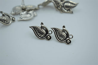 Studs for earrings in alloy 100 gram