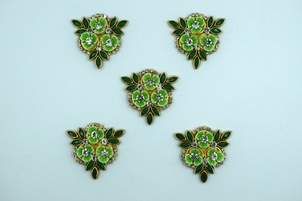 Pink color Triangle Shaped Kundan Buti For Decoration(Pack of 10 pcs)