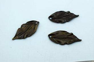 Beautiful Leaf Black Metal Charm (10 Pc)