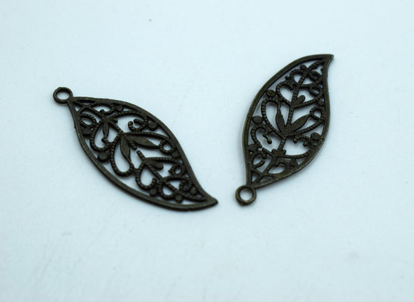 Leaf Black Metal Charm (10 Pc)