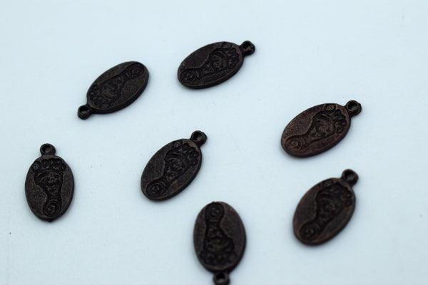 Black Metal Charm With Baby Foot Impression (10 Pc)
